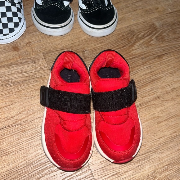 Six toddler boys shoes - Picture 7 of 7